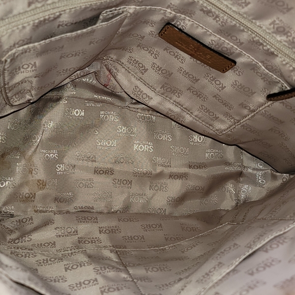 MICHAEL Michael Kors Jet Set Item East/West Top Zip Tote - Picture 3 of 4